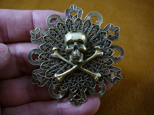 Skull crossbones - (b-skull-24),